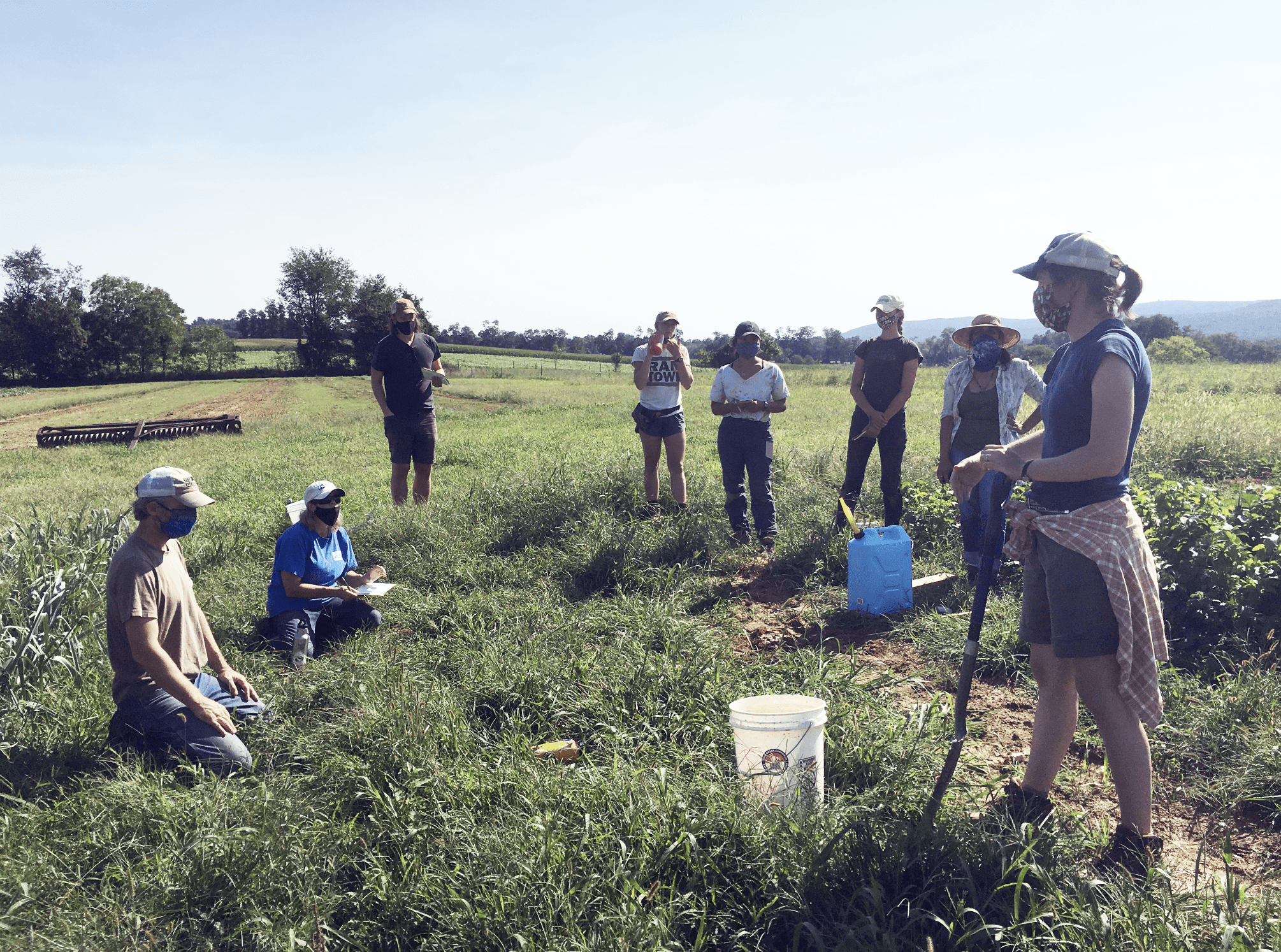 Pasa Research Coordinator Sarah Bay Nawa explains our soil sampling protocols to collaborators from Stroud Water Research Center and Penn State University at Dickinson College Farm.